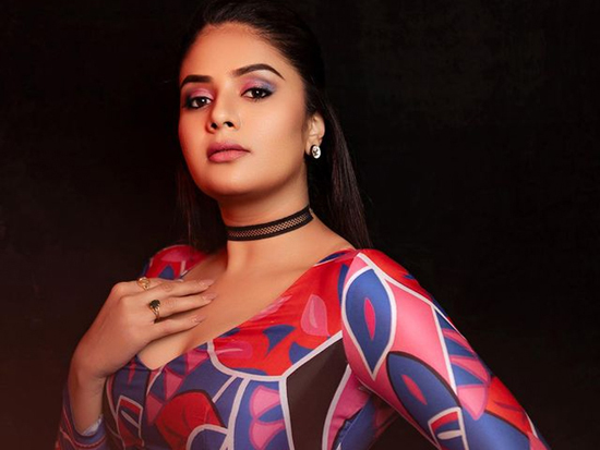 Vibrant Looks Of Sreemukhi In Colorful Outfit
